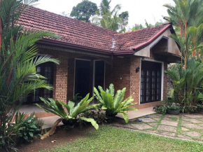 Villa Holly Day Hikkaduwa